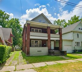 1867 Michigan Avenue, Niagara Falls, NY 14305