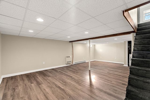 2 Kingston St 2, North Andover, MA 01845