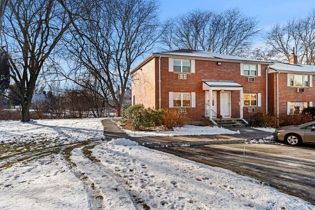 2 Kingston St 2, North Andover, MA 01845