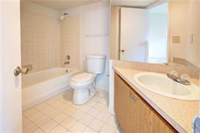 2445 SW 18th Terrace 110, Fort Lauderdale, FL 33315