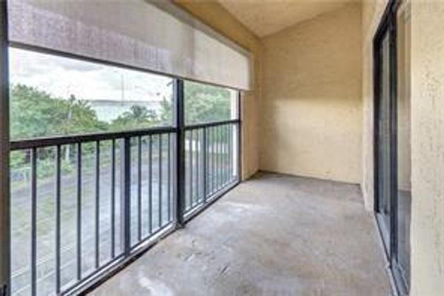 2445 SW 18th Terrace 110, Fort Lauderdale, FL 33315