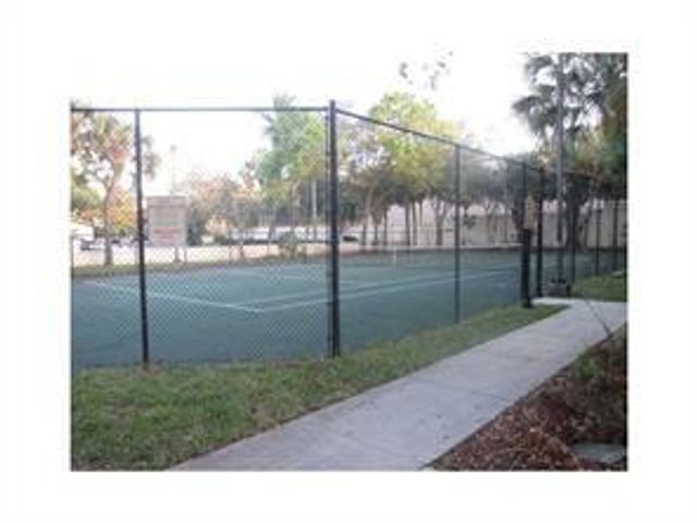 2445 SW 18th Terrace 110, Fort Lauderdale, FL 33315