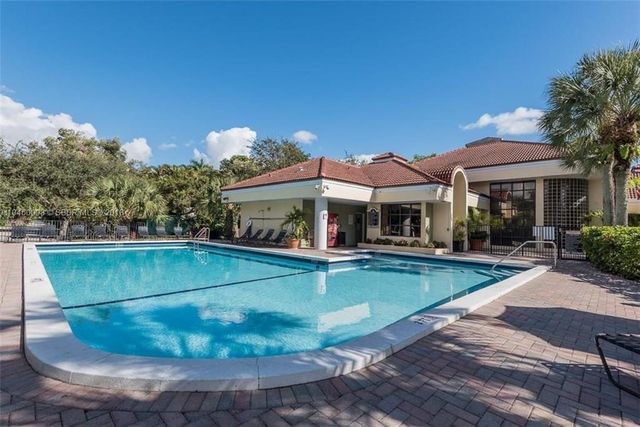 2445 SW 18th Terrace 110, Fort Lauderdale, FL 33315