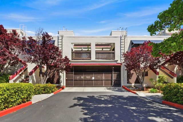 548 Shorebird Circle 3203, Redwood City, CA 94065