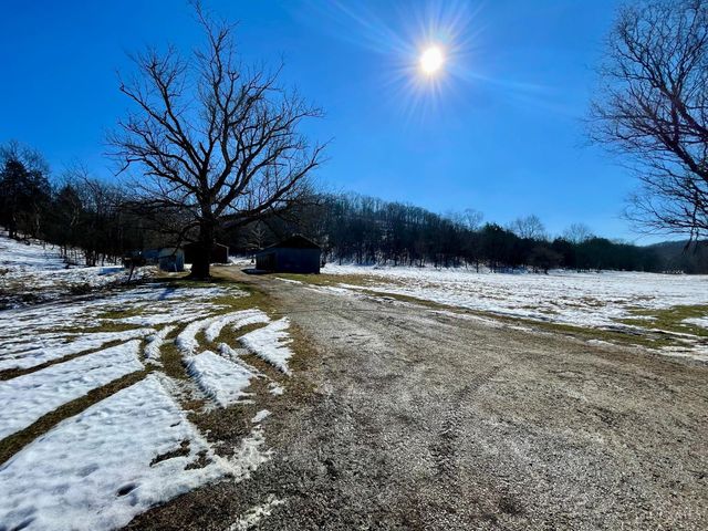 6033 Siemon Road, Batesville, IN 47006