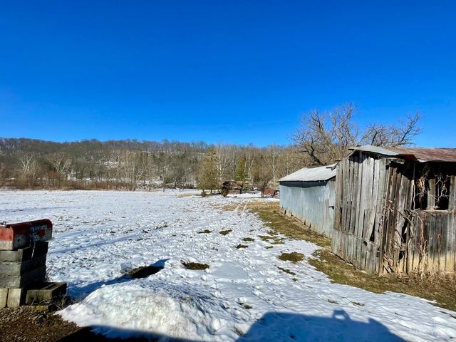 6033 Siemon Road, Batesville, IN 47006