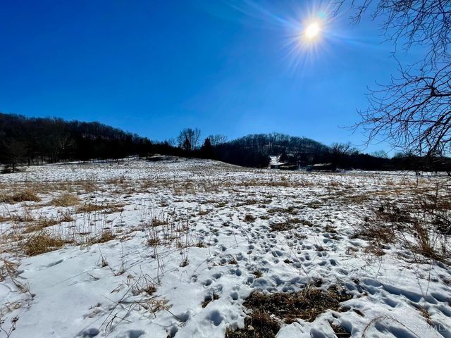 6033 Siemon Road, Batesville, IN 47006