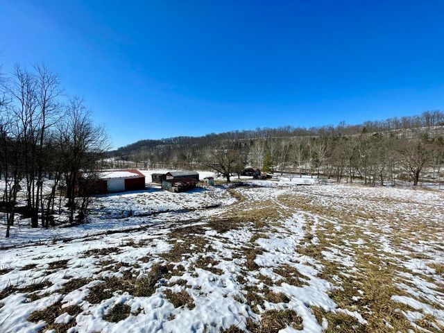 6033 Siemon Road, Batesville, IN 47006