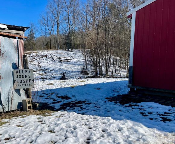 6033 Siemon Road, Batesville, IN 47006