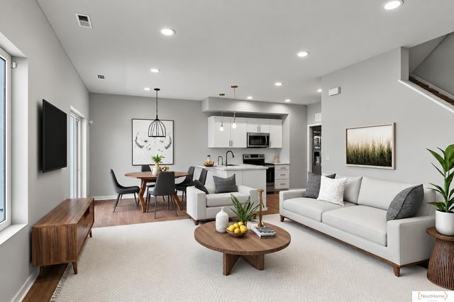 910 Titan Drive, Hickman, NE 68372