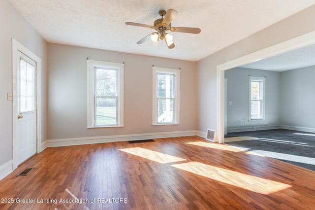 7561 Clark Road, Bath, MI 48808