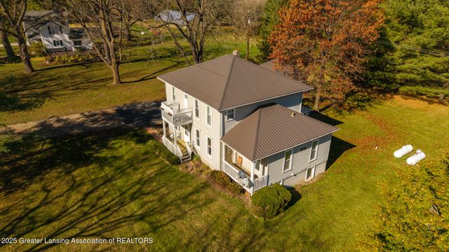 7561 Clark Road, Bath, MI 48808