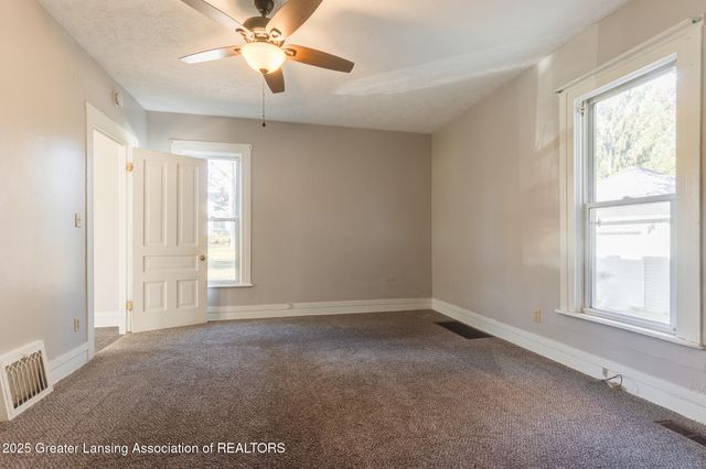 7561 Clark Road, Bath, MI 48808