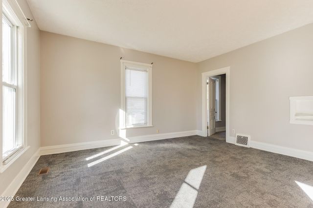 7561 Clark Road, Bath, MI 48808