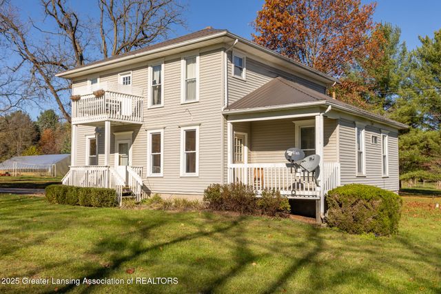 7561 Clark Road, Bath, MI 48808