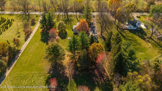 7561 Clark Road, Bath, MI 48808