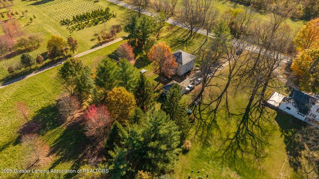 7561 Clark Road, Bath, MI 48808