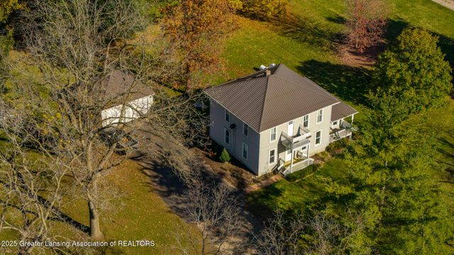 7561 Clark Road, Bath, MI 48808