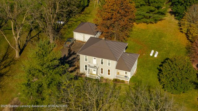 7561 Clark Road, Bath, MI 48808