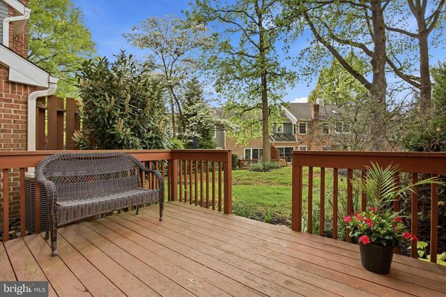3 WINDSOR CIR, Chesterbrook, PA 19087