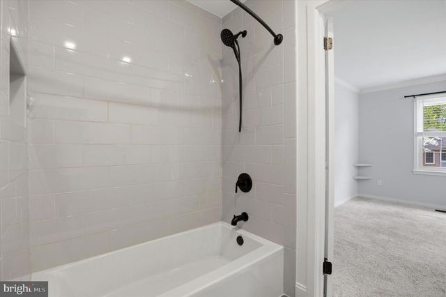 3 WINDSOR CIR, Chesterbrook, PA 19087