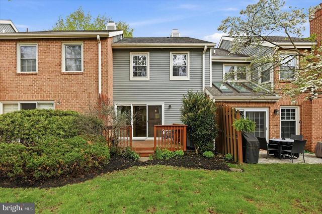 3 WINDSOR CIR, Chesterbrook, PA 19087