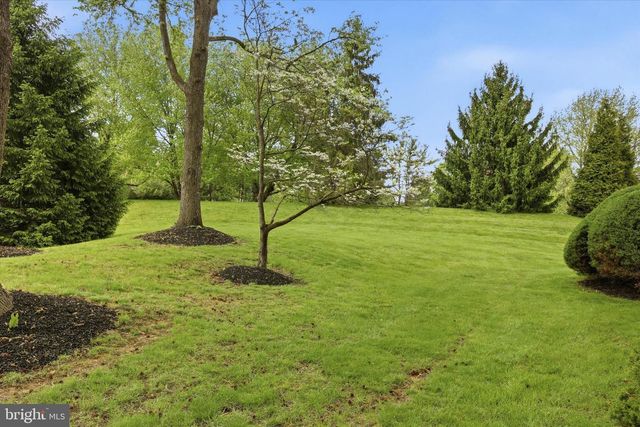 3 WINDSOR CIR, Chesterbrook, PA 19087