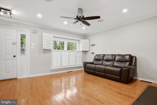 3 WINDSOR CIR, Chesterbrook, PA 19087