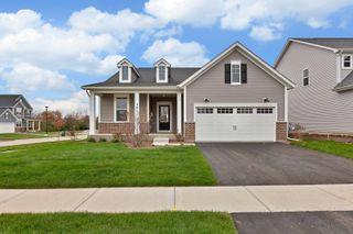 438 Schroeder Trail, Batavia, IL 60510