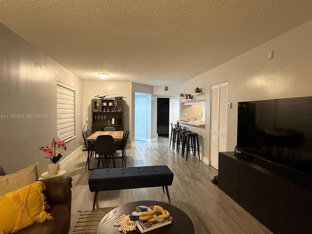 9121 SW 138th Place 9121, Miami, FL 33186