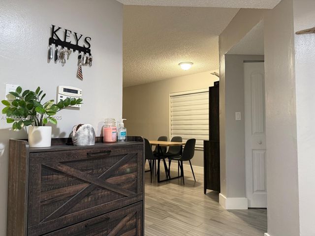9121 SW 138th Place 9121, Miami, FL 33186