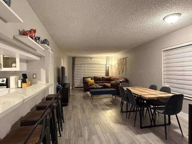 9121 SW 138th Place 9121, Miami, FL 33186