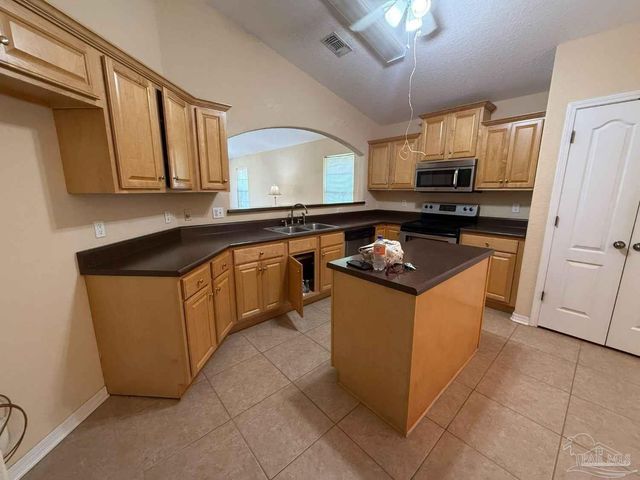 14482 Innerarity Pt Rd, Pensacola, FL 32507