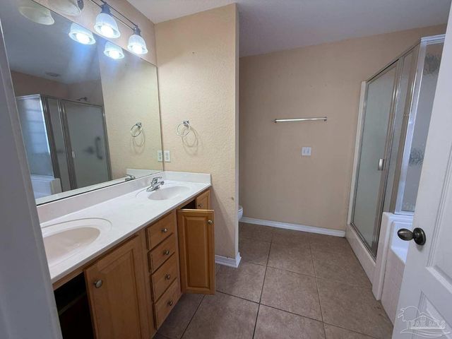 14482 Innerarity Pt Rd, Pensacola, FL 32507