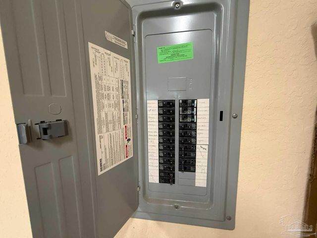 14482 Innerarity Pt Rd, Pensacola, FL 32507