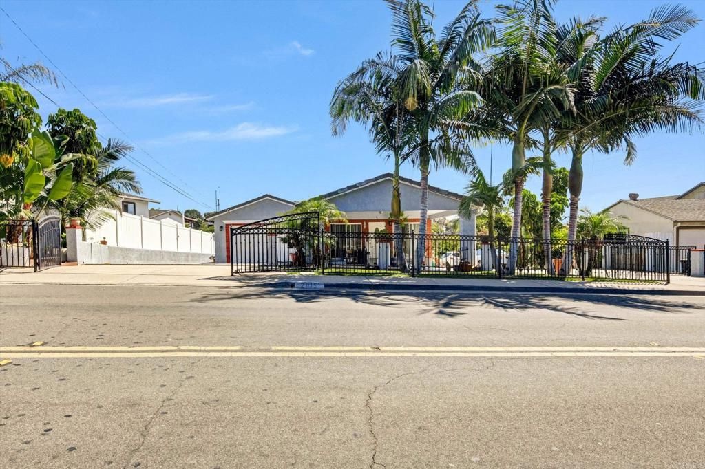 2815 Prospect Street, National City, CA 91950 — exterior