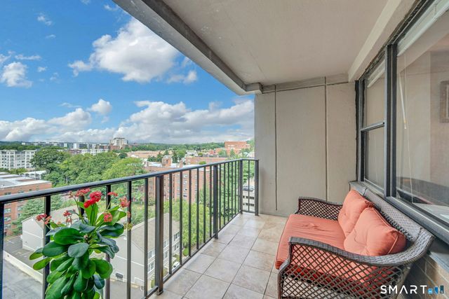 44 Strawberry Hill Avenue 9A, Stamford, CT 06902