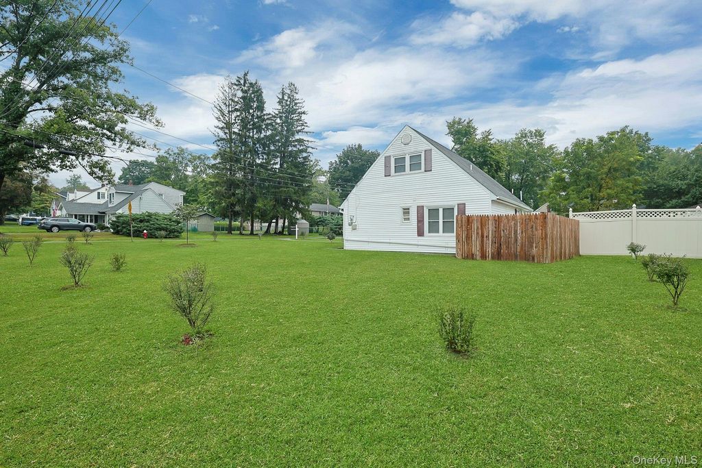 118 Grove Street, Pearl River, NY 10965 — photo 4