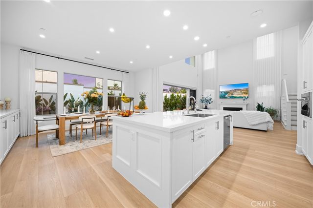 111 Orbit, Irvine, CA 92618