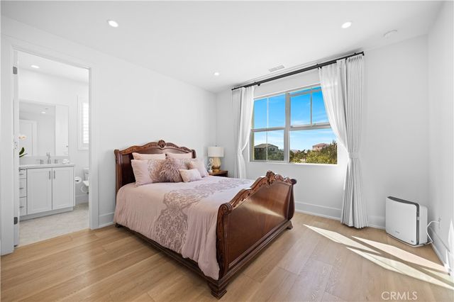 111 Orbit, Irvine, CA 92618