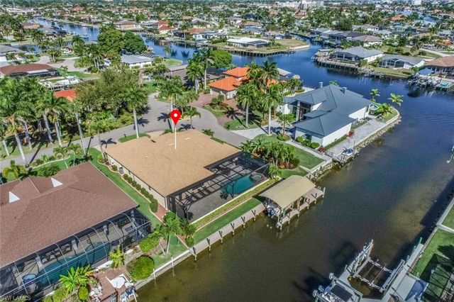 114 SW 51st TER, Cape Coral, FL 33914