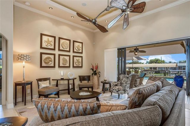 114 SW 51st TER, Cape Coral, FL 33914