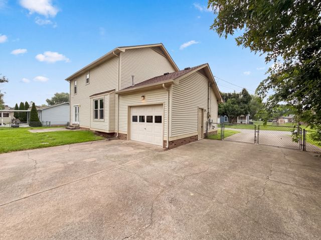 3402 Chaney Ln, Clarksville, TN 37042