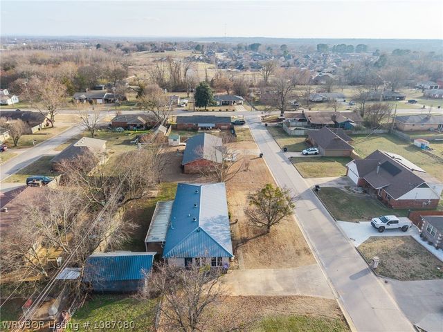 1228 Alma North Street, Alma, AR 72921