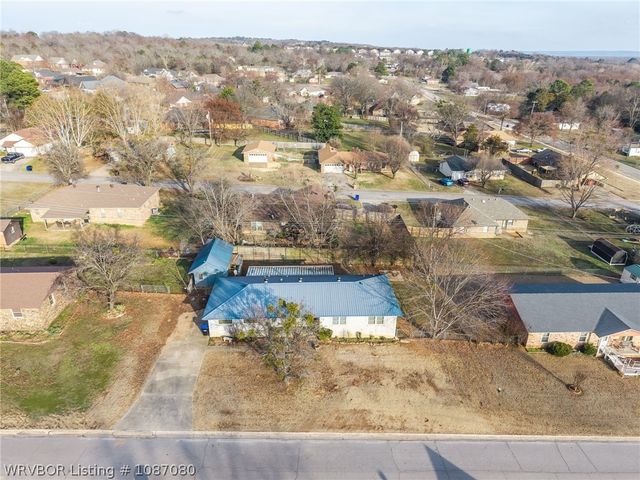 1228 Alma North Street, Alma, AR 72921