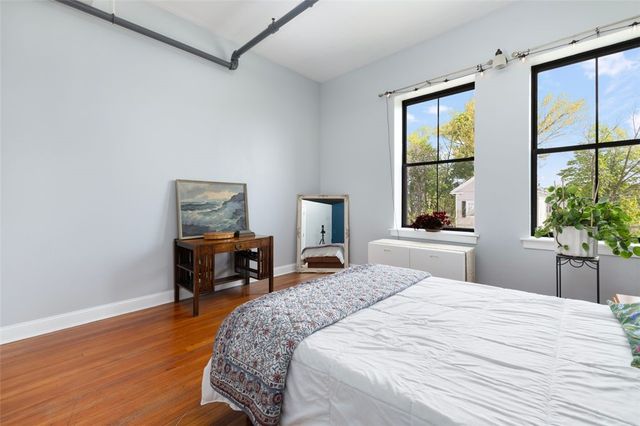 775 Potters Avenue 12, Providence, RI 02907