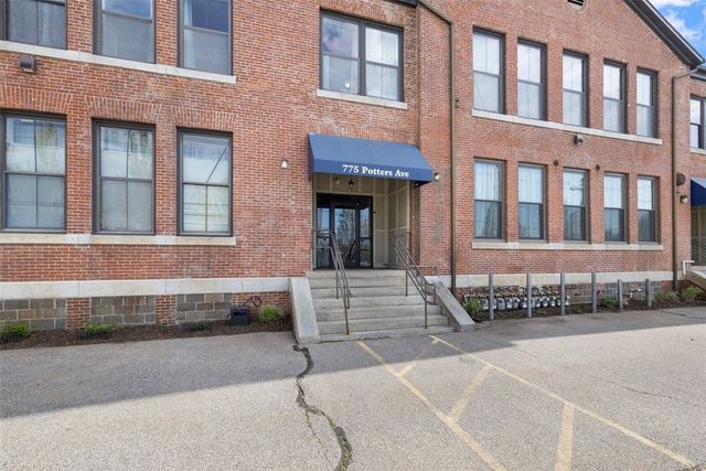 775 Potters Avenue 12, Providence, RI 02907