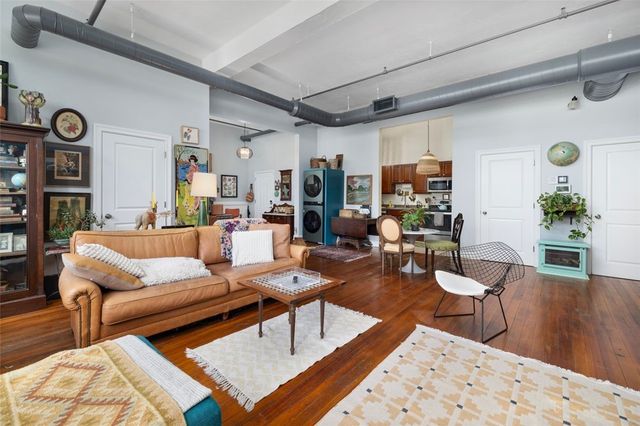 775 Potters Avenue 12, Providence, RI 02907