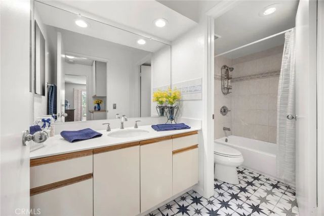 27825 Violet, Mission Viejo, CA 92691