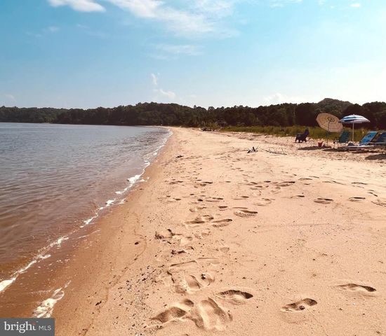 10963 BEACH DR, Lusby, MD 20657